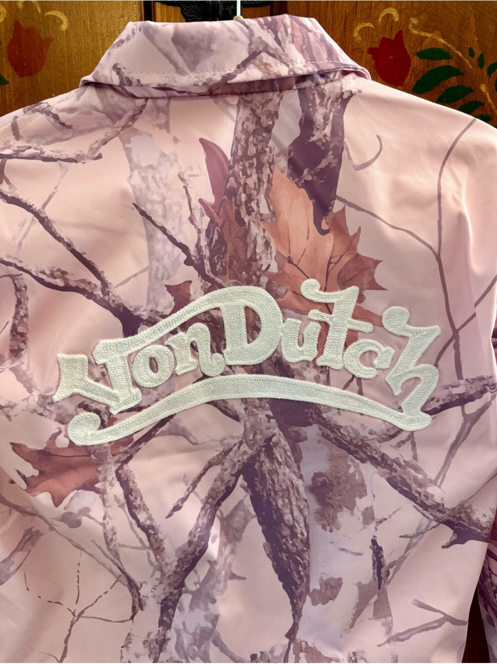 Von Dutch LARGE Pink Camo utility jacket with White Logo IN BACK NWT SOLD OUT